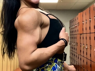 Close up MiLF getting it in the ass