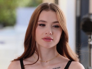 pompino,pecorina,europeo,milf,rossa di pelo,tette piccole,