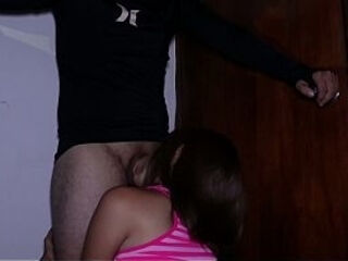 M&uacute_ltiples orgasmos y corridas! Pareja amateur tiene sexo casero