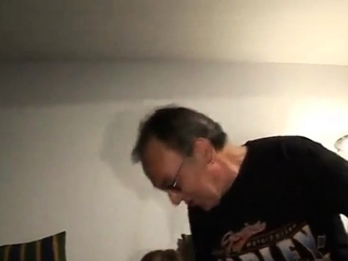 Deutsches Amateur-Reifepaar allein zu Hause