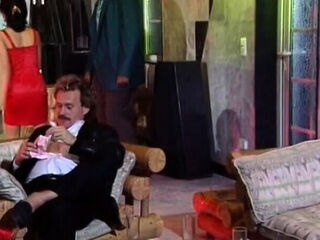 pompino,brunetta,fetish,eiaculazione,milf,muscoli,vintage,