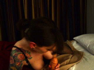 Amateur slut blowjob cumshot