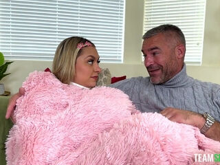 69,rabo grande,loura,broche,garganta funda,velho e novo,lamber a cona,montar,adolescentes,