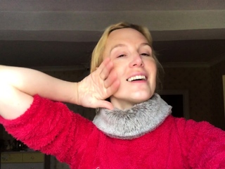 amateur,blonde,close up,hairy,masturbation,milf,