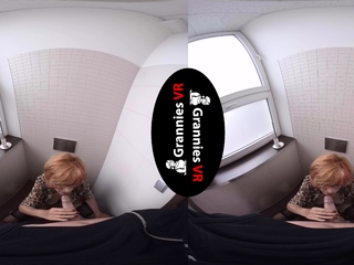 amateur,dikke tieten,blond,lingerie,masturbatie,milf,solo,nylonkousen,speeltjes,