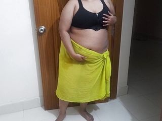 Indian super-hot nymph has hook-up with bf on movie call