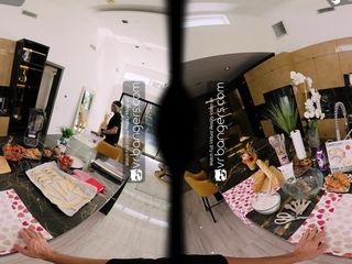 VR fuckers Cocking display threeway in VR porno